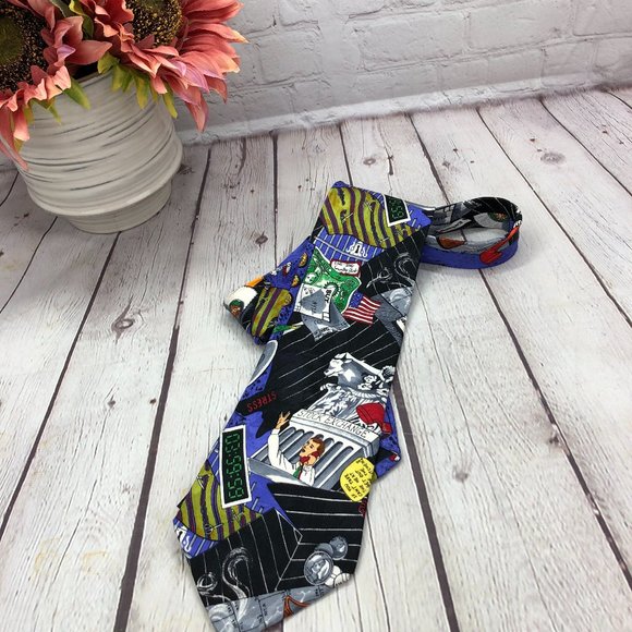 Nicole Miller Other - Nicole Miller 1991 Yuppie stock market silk Tie
